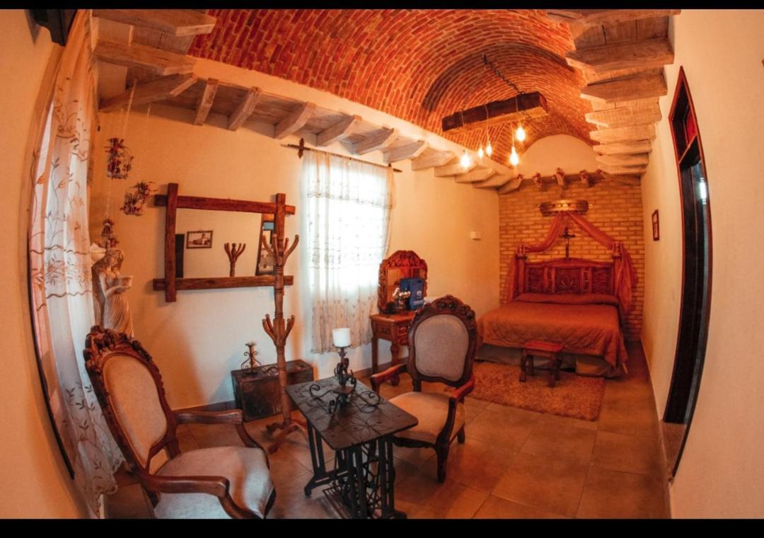 Hotel Posada De La Conspiracion ドローレス・イダルゴ エクステリア 写真